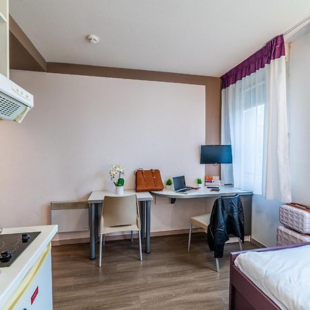 Montempo Apparthotel Lyon Viviani Vénissieux Екстериор снимка